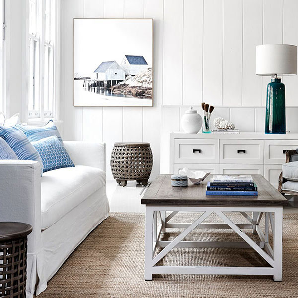 Hamptons Style Living Room With Simonata Sofa