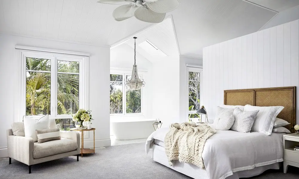 LM rattan bedhead