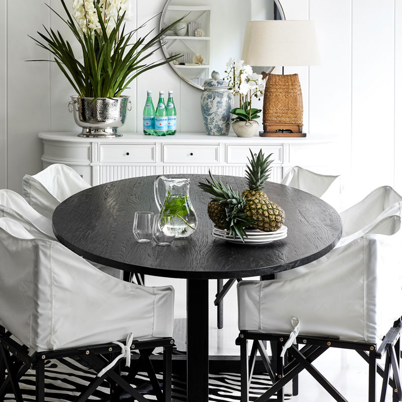 Ovalis Dining Table and Bahama Dining Chairs